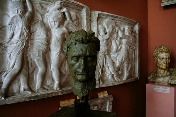 Pouvoir d'Achat et Société de Consommation: Défis et Perspectives à l'Horizon